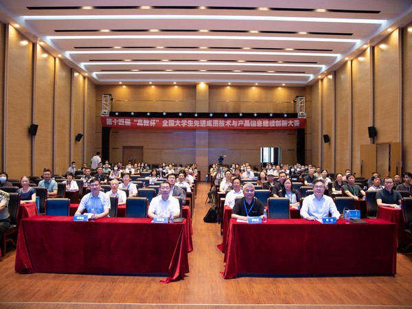 1627177320479043096.jpg SMJ_2211.jpg