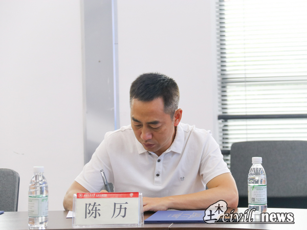 1624101166822067629.jpg 05.jpg