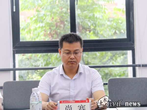 1624101147084032878.jpg 02.jpg