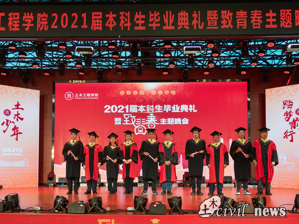 1624180074915022510.jpg SMJ_0679.jpg