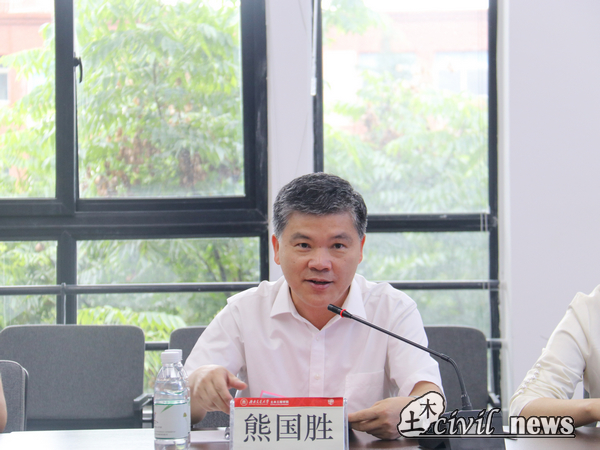 1624101141798001851.jpg 01.jpg