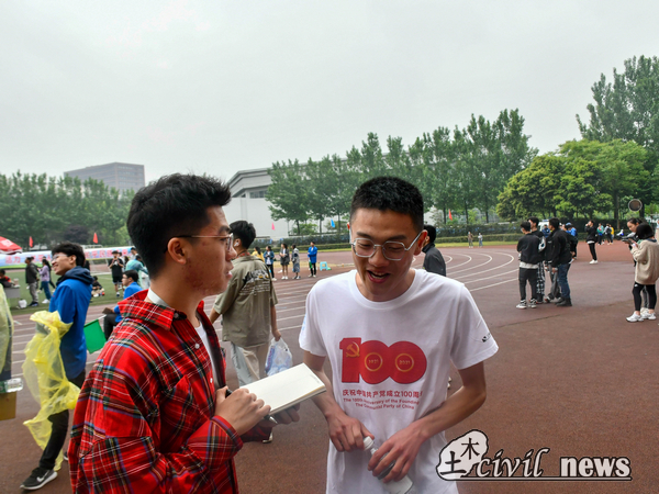 1618755661722000656.jpg 01.jpg